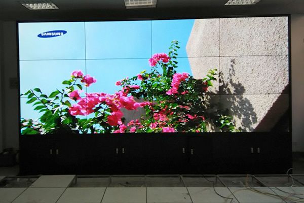 55寸液晶拼接屏價格是多少錢？